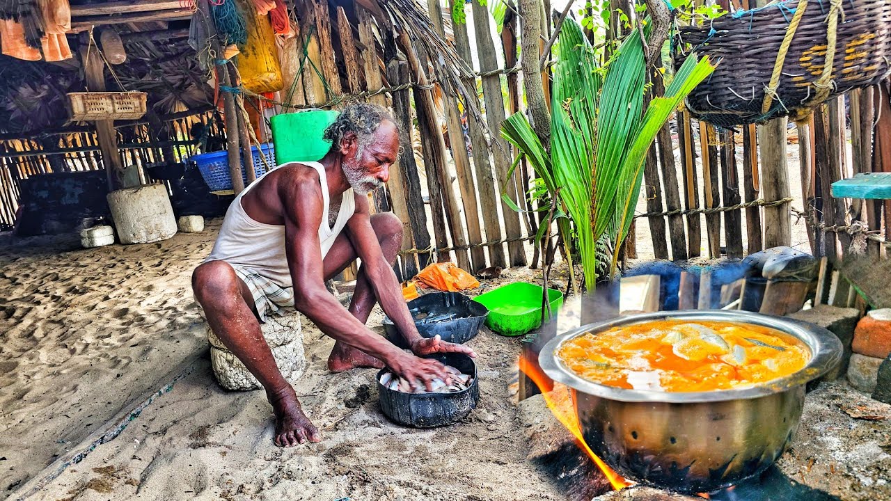 இப்படி ஒரு மீன் குழம்பு யாரும் வச்சு இருக்க மாட்டிங்கள் காட்டுக்குள் ஐயாவின் சமையல்