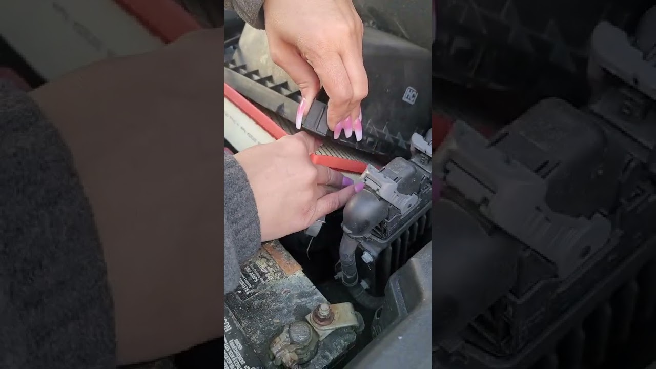 Changing Engine Air Filter for 2018 Toyota Sienna LE