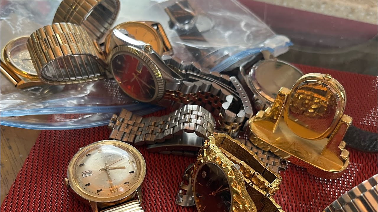 Bag Full of Vintage Watches and Gold She was going to Throw Away Garage Sale Adventures