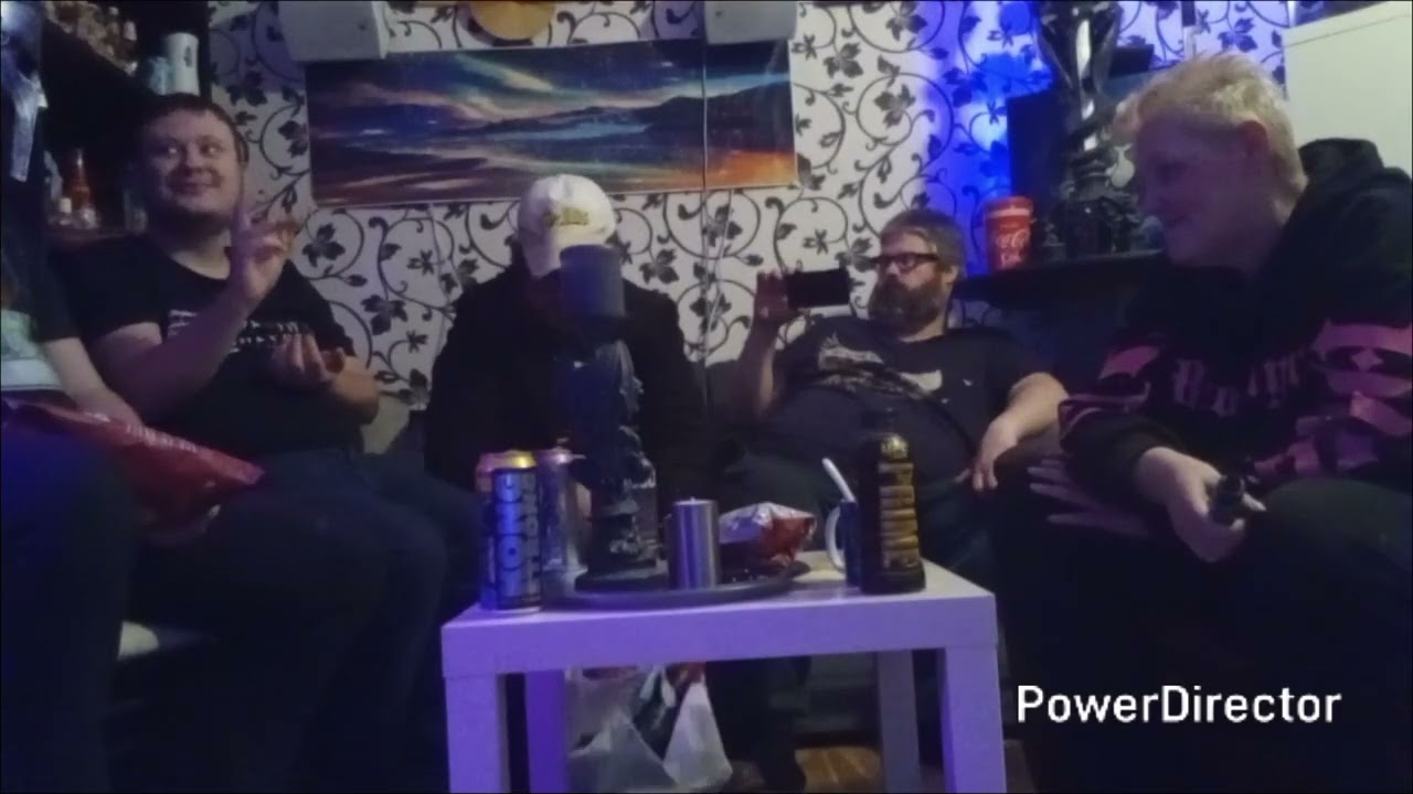 Nya red head chips o grattar herr ronk på födelsedagen @HoffasGaming82 