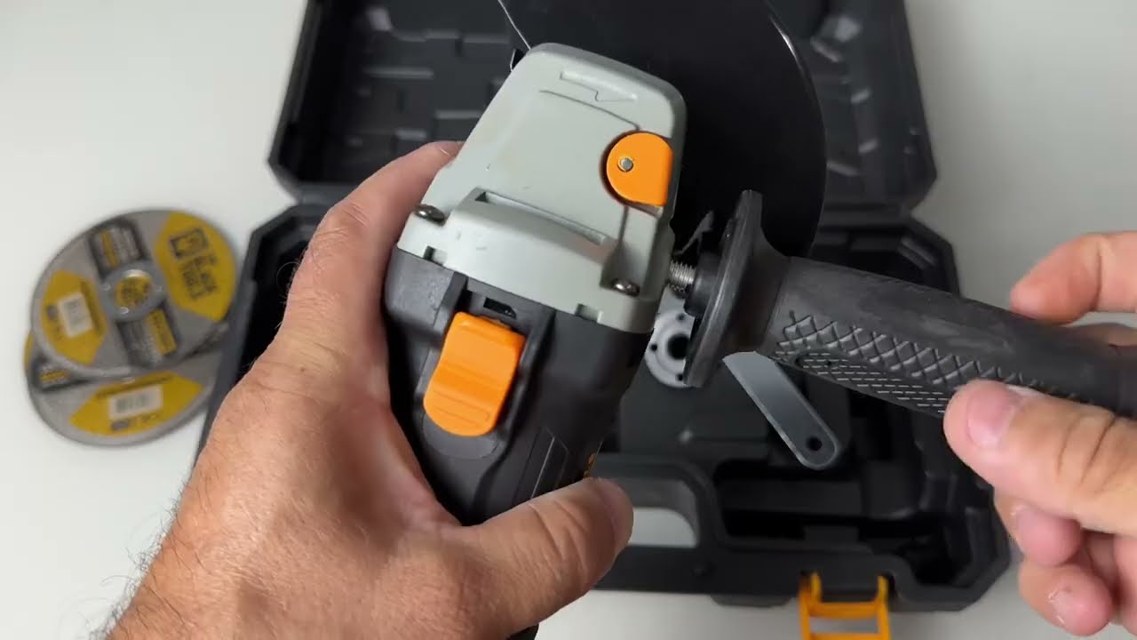 Ferramenta Esmerilhadeira the black tools 127v 780w