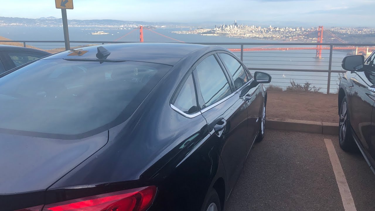 Kalifornia z Ford Fusion Hybrid