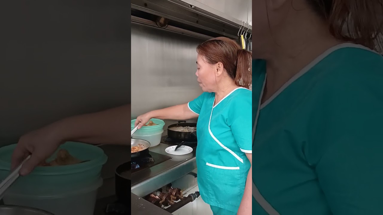 Fried chiken and ginisang togue with tokwa#likeandsubscribe 