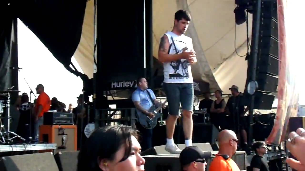 Alexisonfire - Accidents @ The Warped Tour 2009 - Mississauga