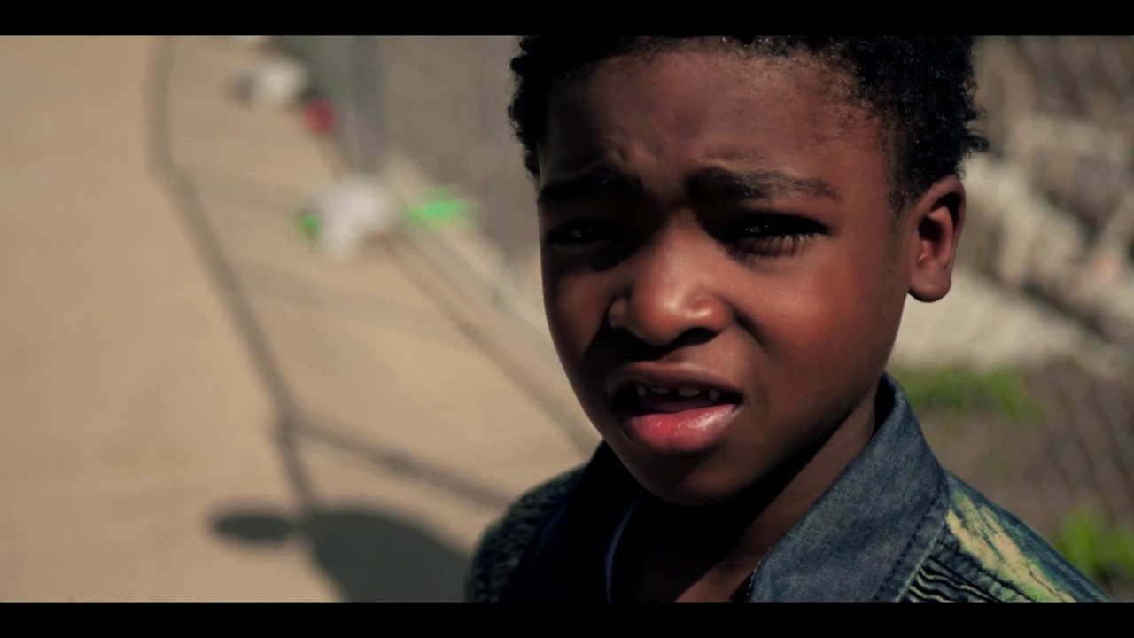 Darro Ft Bo Deal - (T.I. Live in The Sky Remix) In My Hood