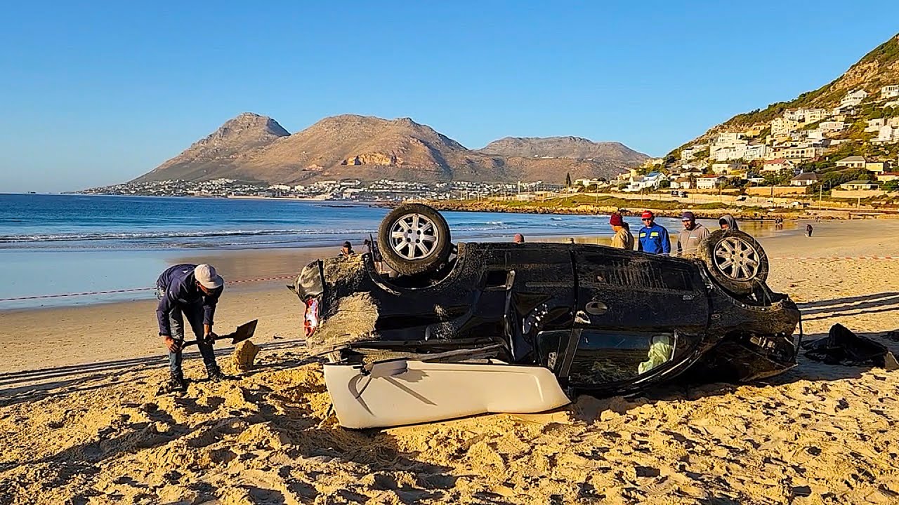 Car crashed onto Glencairn beach at 02:20 this morning