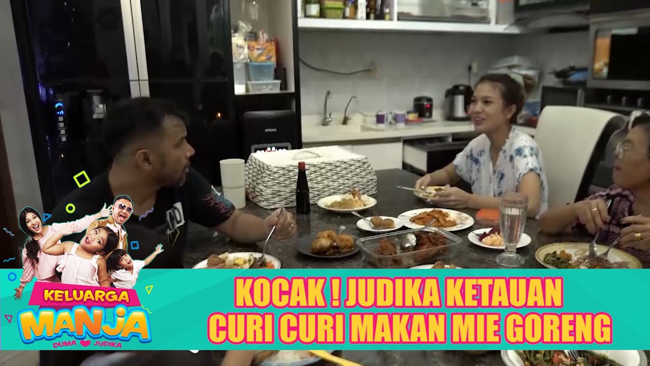 Kocak ! Papih Judika Ketauan Sama Duma Curi Curi Makan Mie Goreng  | KELUARGA MANJA