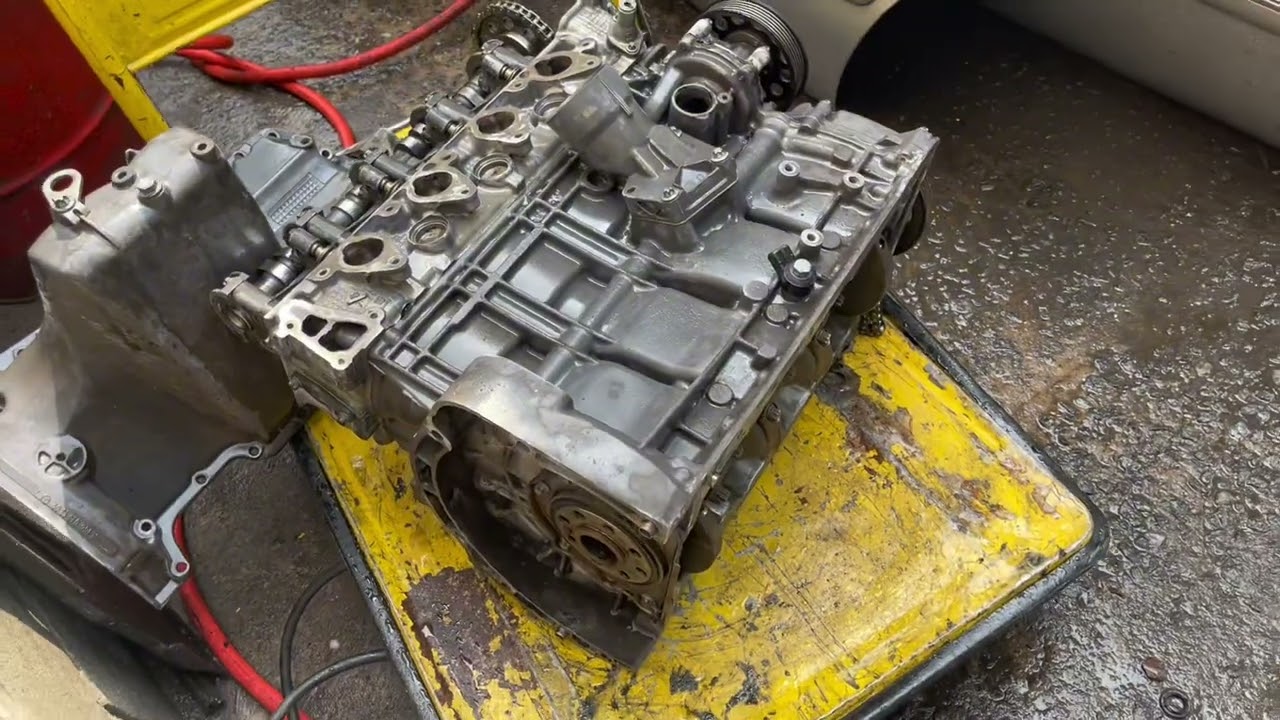 Revisão do motor da Mercedes classe a160 