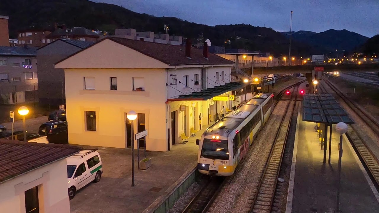 Feve 2622 Baiña-Collanzo en Mieres Vasco. 26-12-2020
