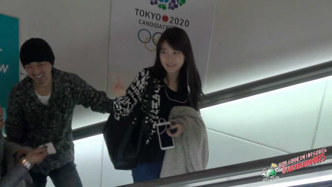 20130328 IU at Haneda Airport Heading Back to Korea ~THE FIRST FANMEETING IN JAPAN~