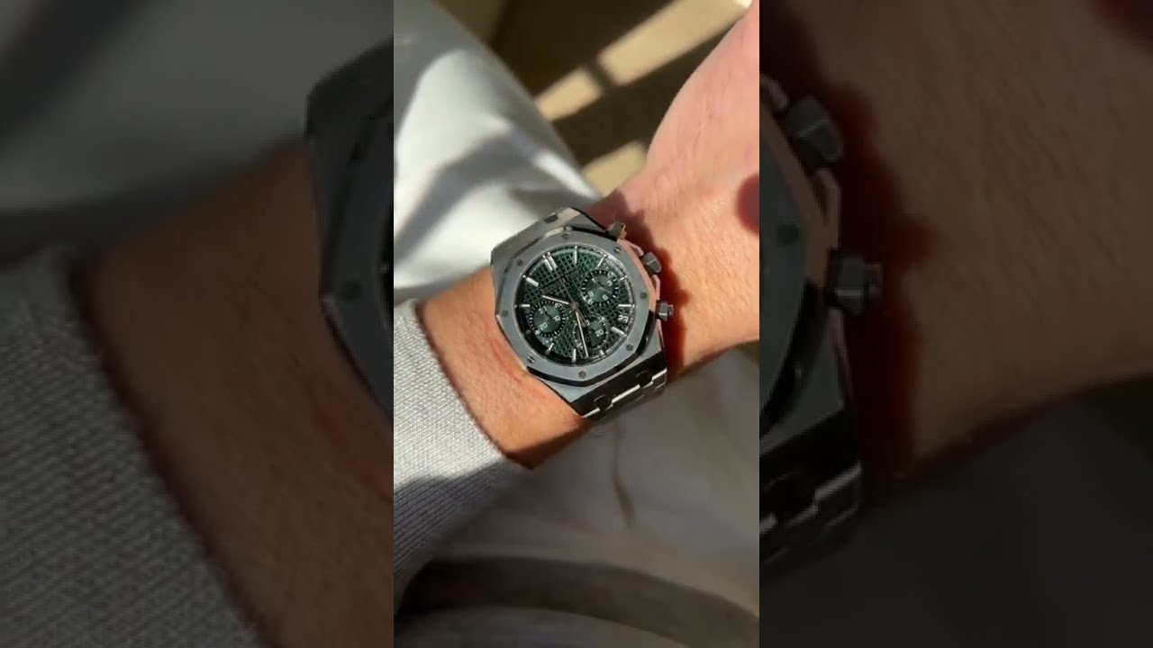 The beautiful green dial of this AP Royal Oak Chronograph 50th Anniversary 🤩💯