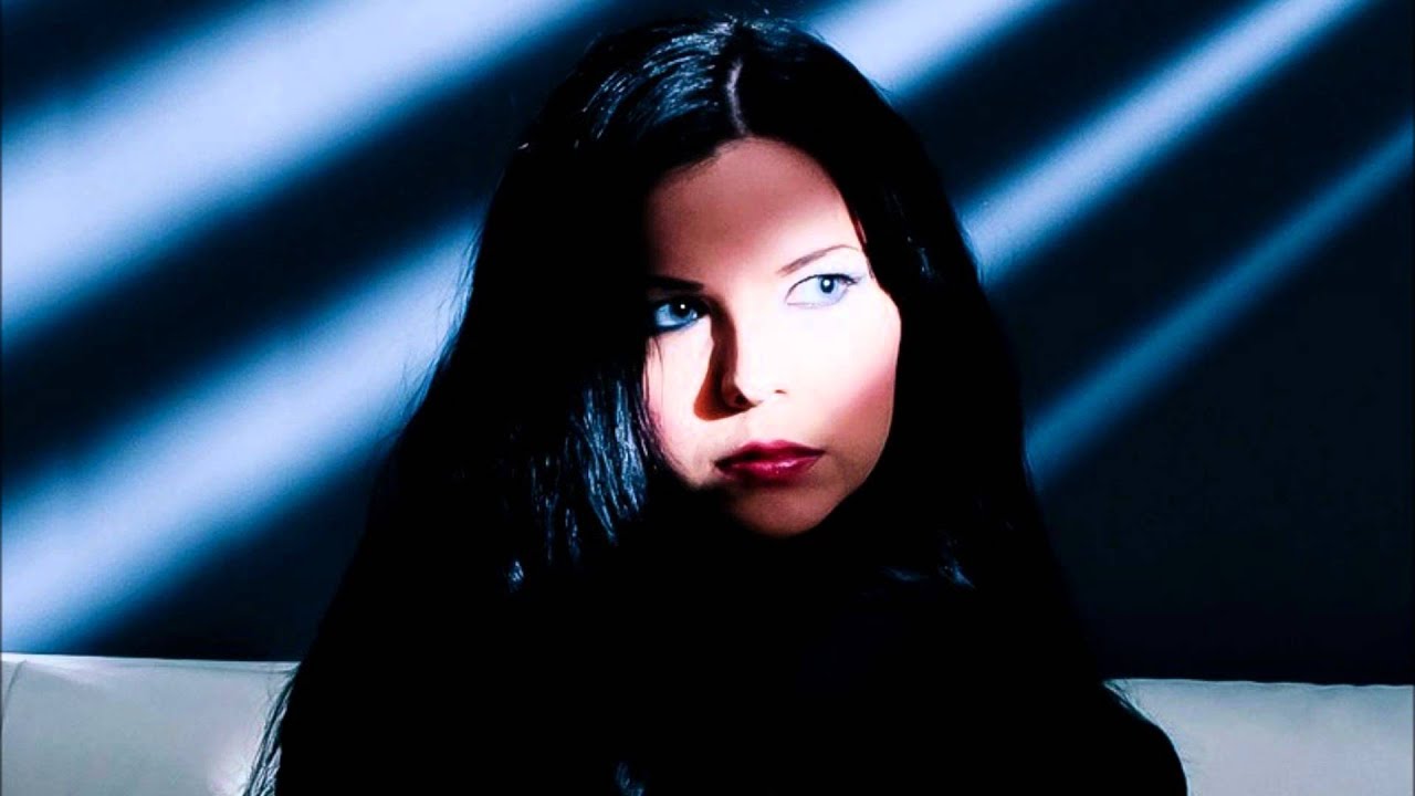 REM - Losing My Religion - Cover by LEAH