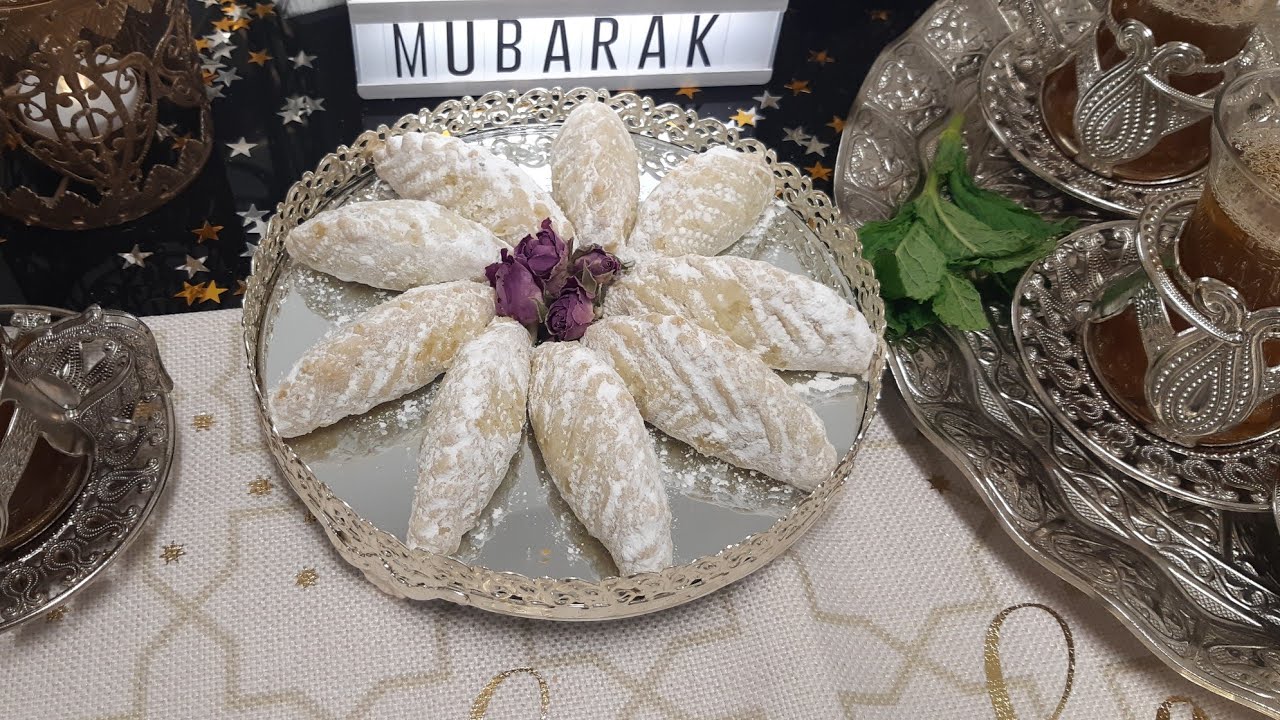 Melt in the mouth Moroccan date cookies Halwat tmar gâteaux fondants aux dattes حلوة التمر الشمالية