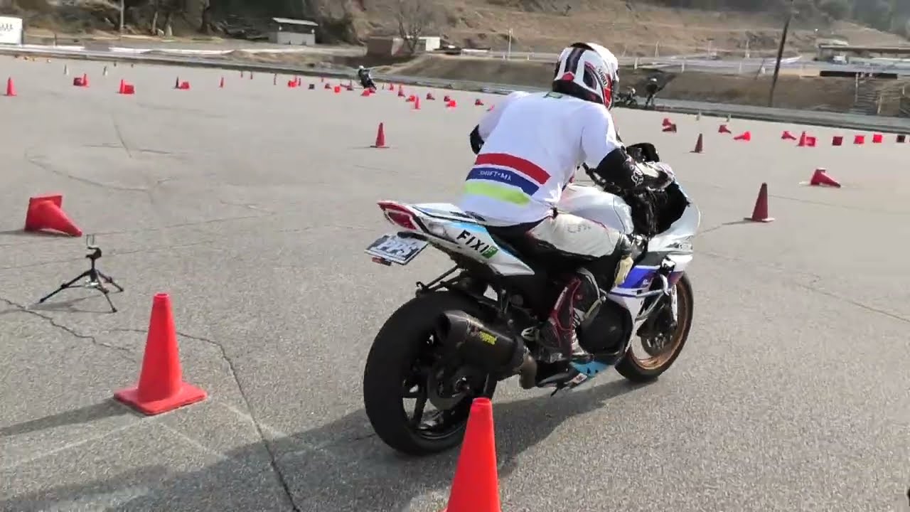 20260216 KRiSP 平日短時間計測練習会 GSX R1000白青