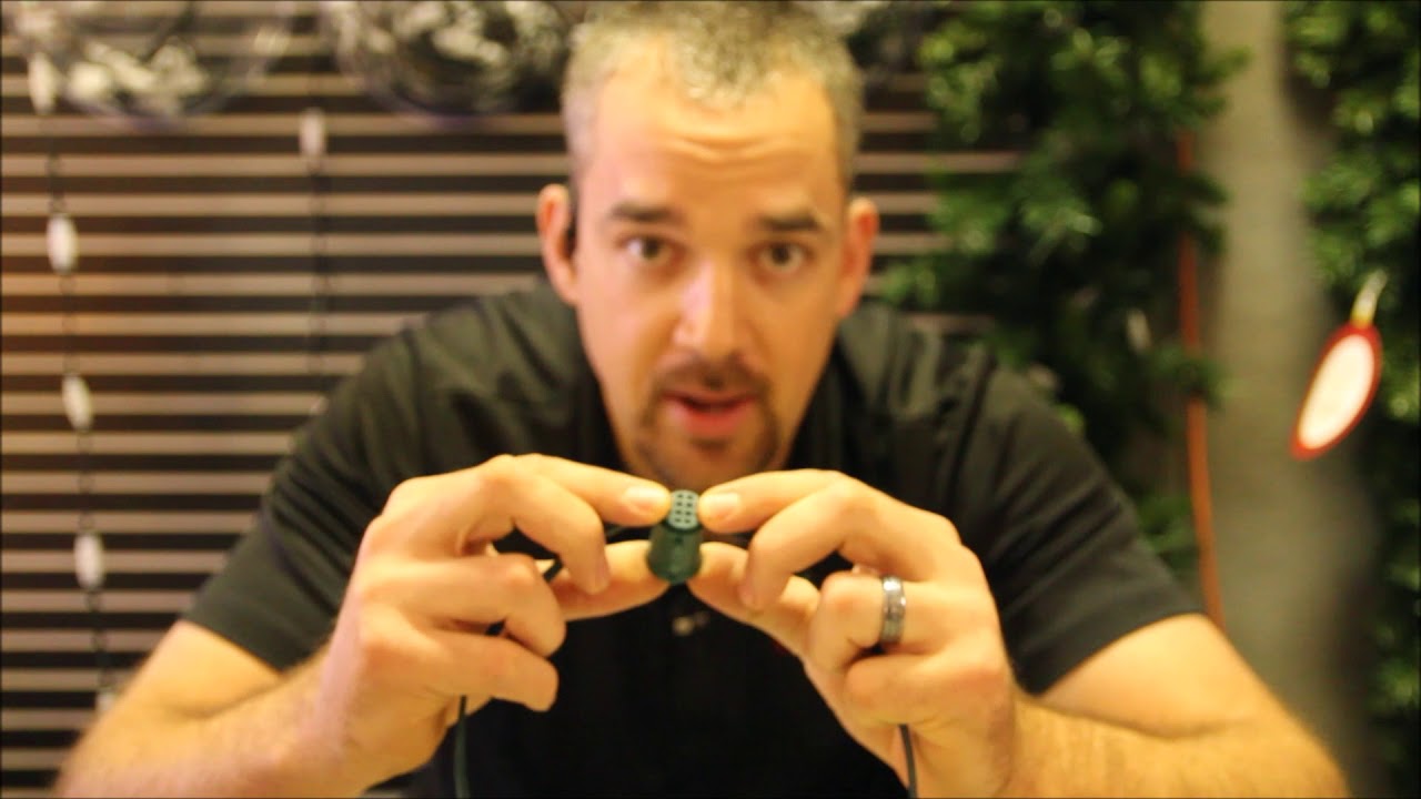 How to Customize Christmas Lights to Fit Your Home
