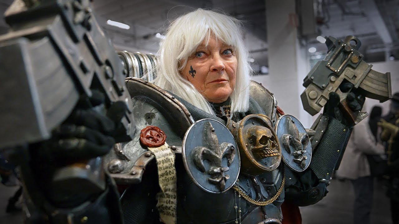 Warhammer 40K Battle Sister Cosplay // Comic Con Stockholm 2021