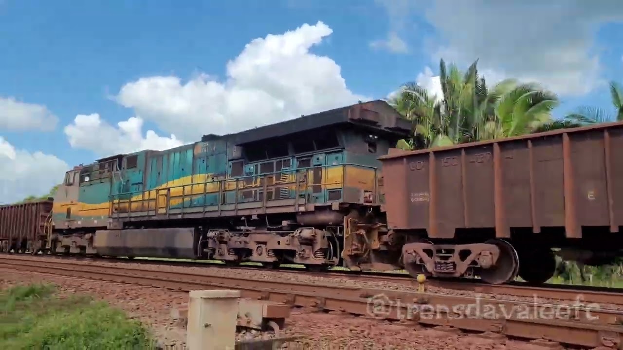 Trem da EFC. 330 Vagões  VALE EFC...