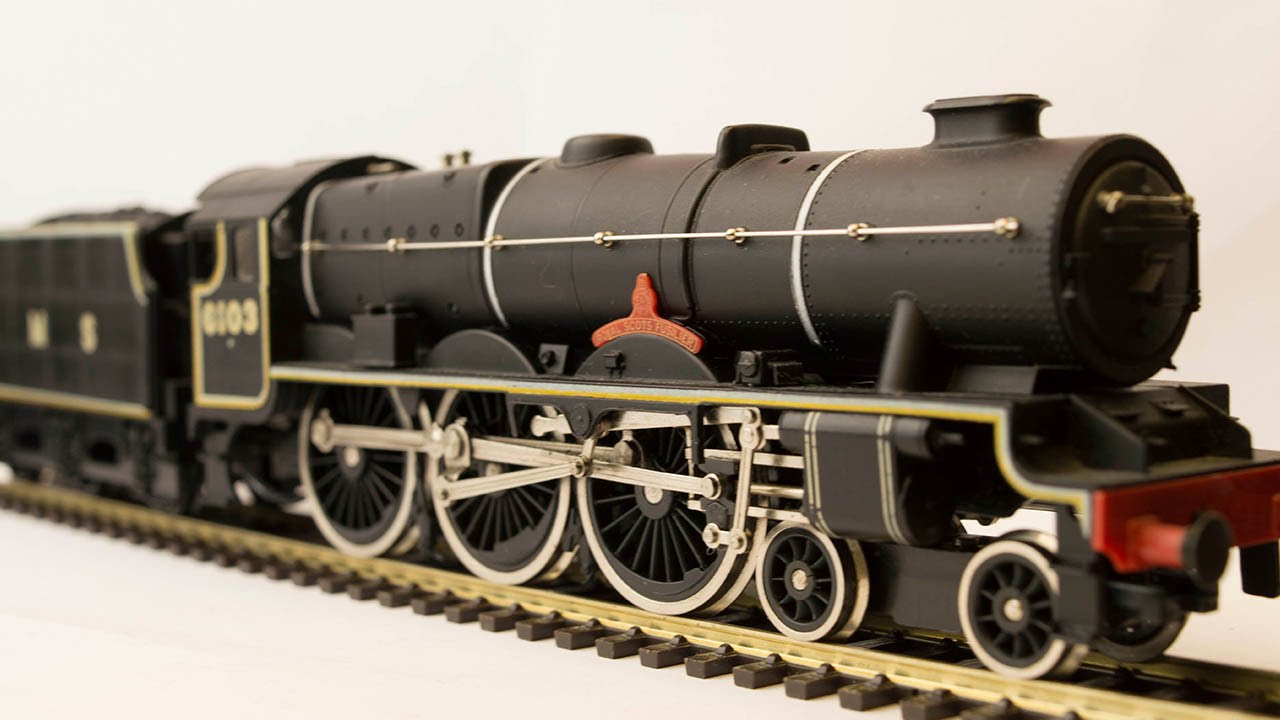 Reviewing The Airfix Royal Scot