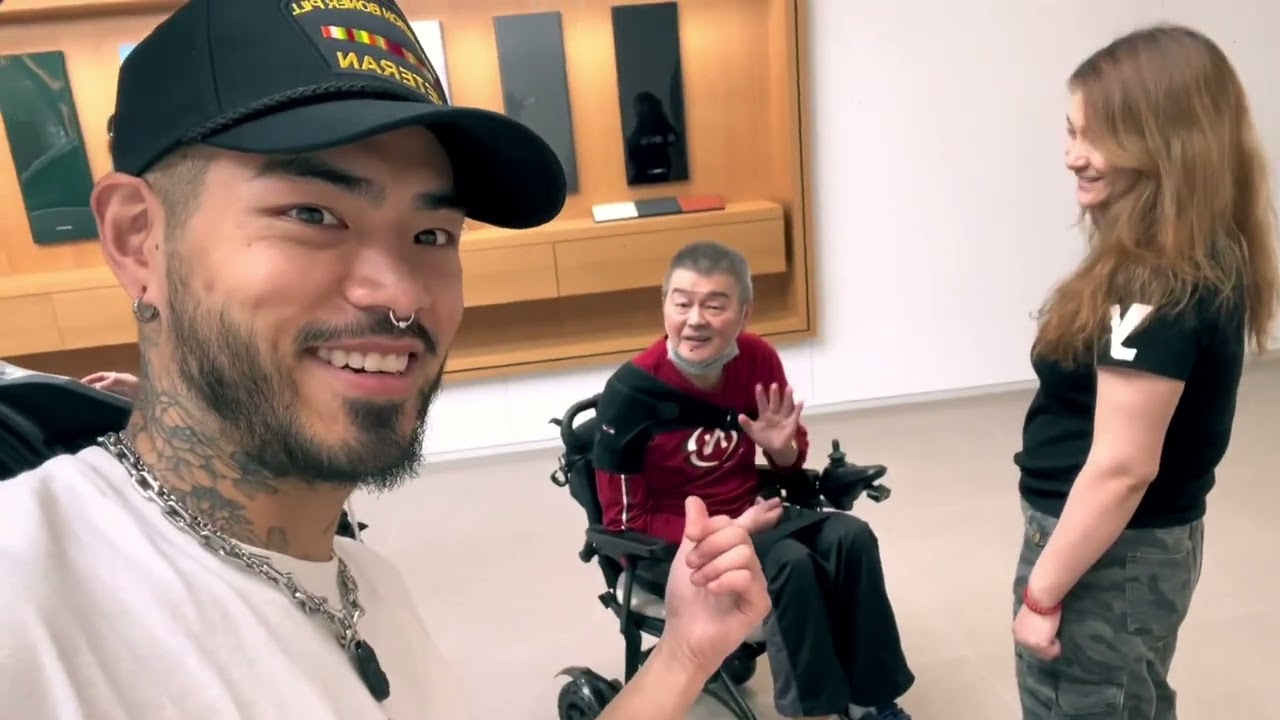 Mr.koo Taking a short trip to China 中山 from Hong Kong ￼香港. Weekly vlogs