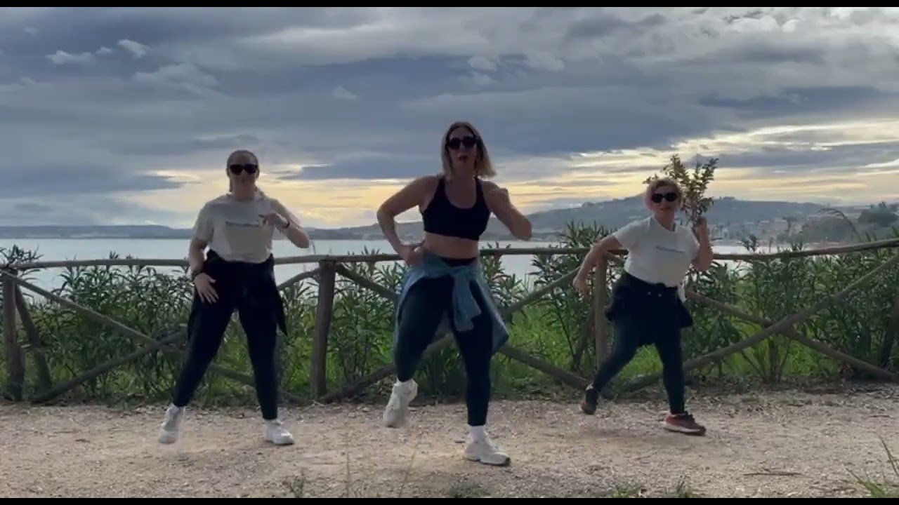 DJ Mega jay ft. Chimbala - Cintura  Vanessafitrainer (Coreografia)