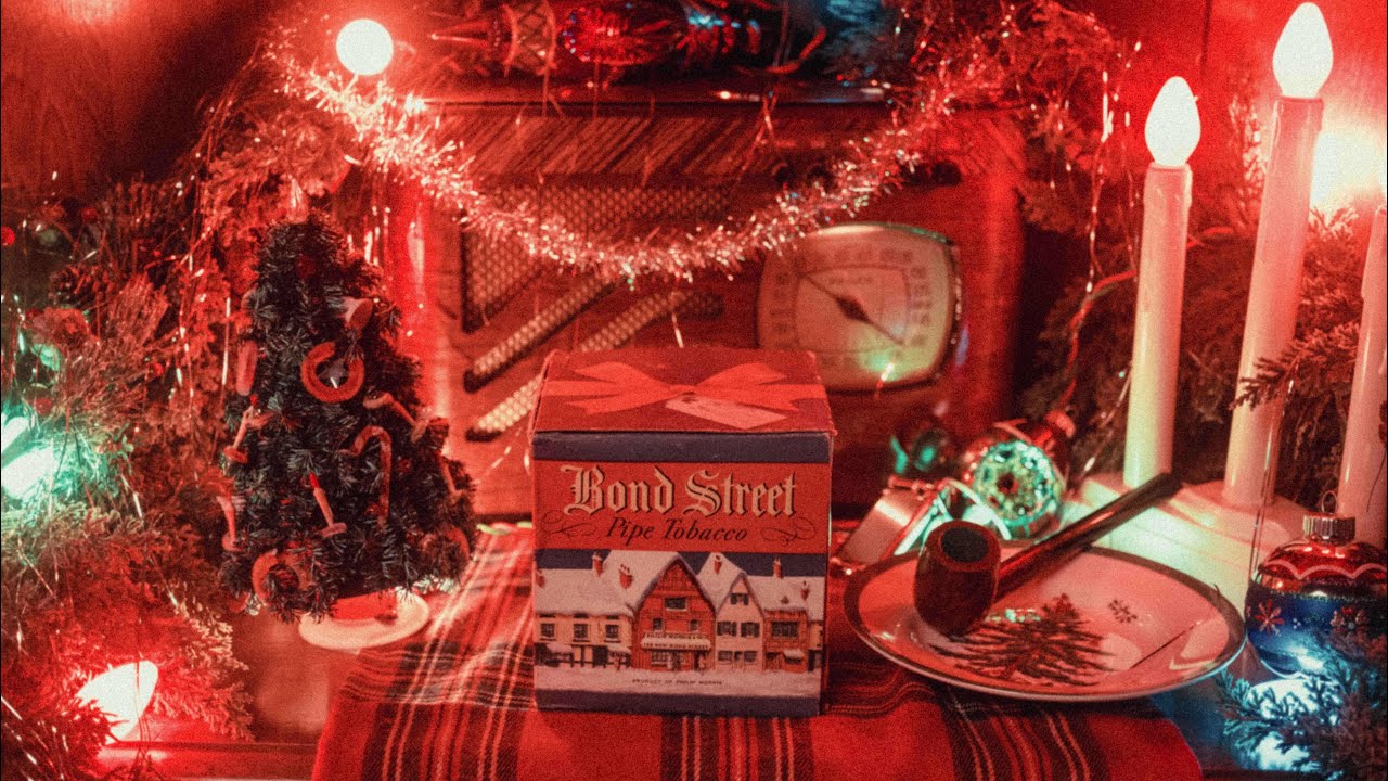 A Christmas Gift from 1946 | Opening a Vintage Bond Street Pipe Tobacco Tin