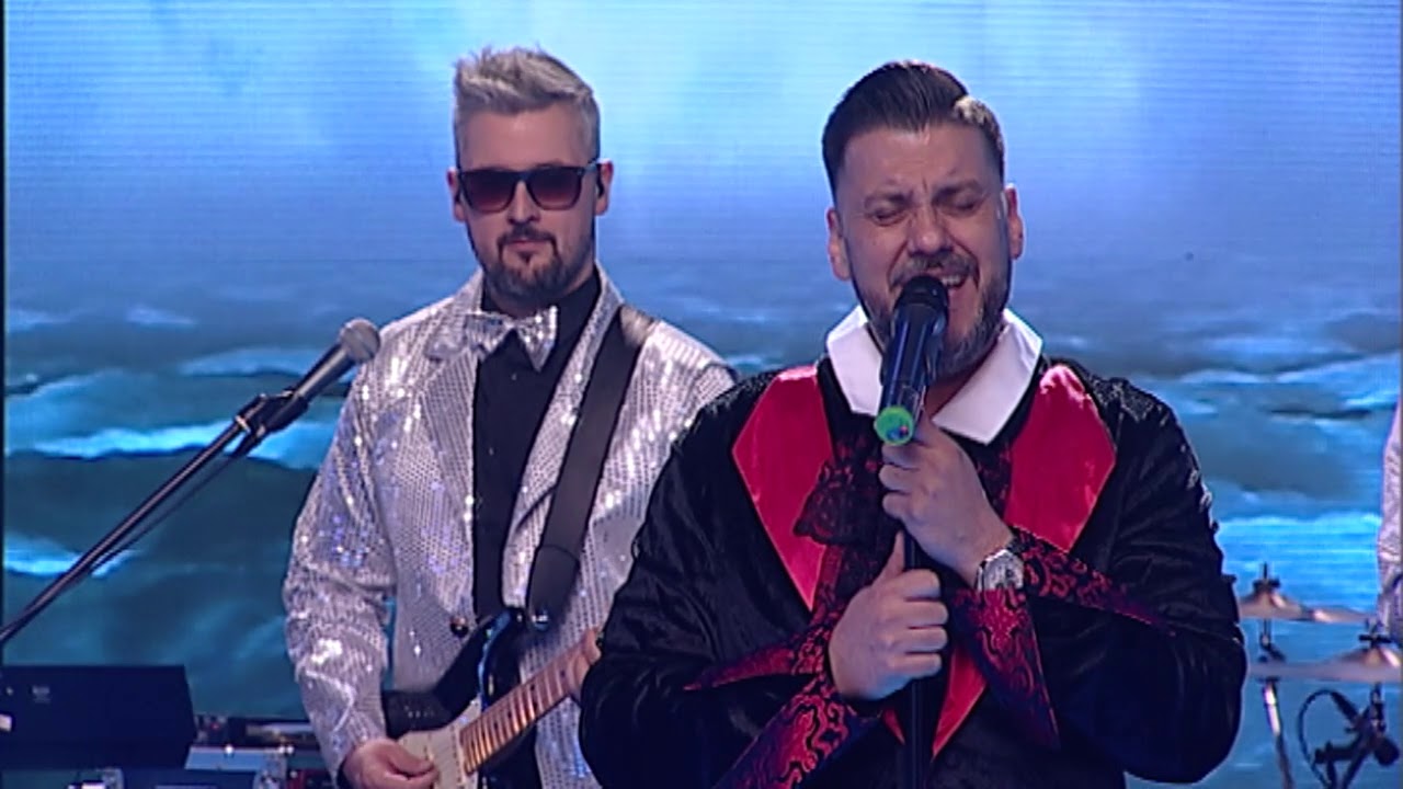 SzerencseSzombat - Kökény Attila -  Mindentől távol
