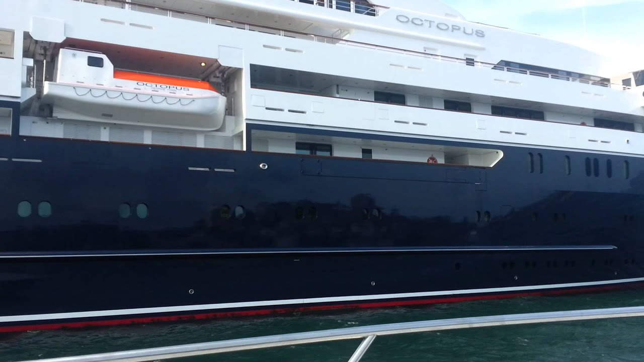 Mega yacht 'Octopus' Sydney harbour 2015.