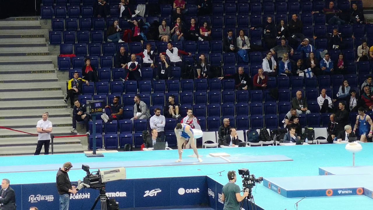 Mozzato Nicol&ograve; finale volteggio