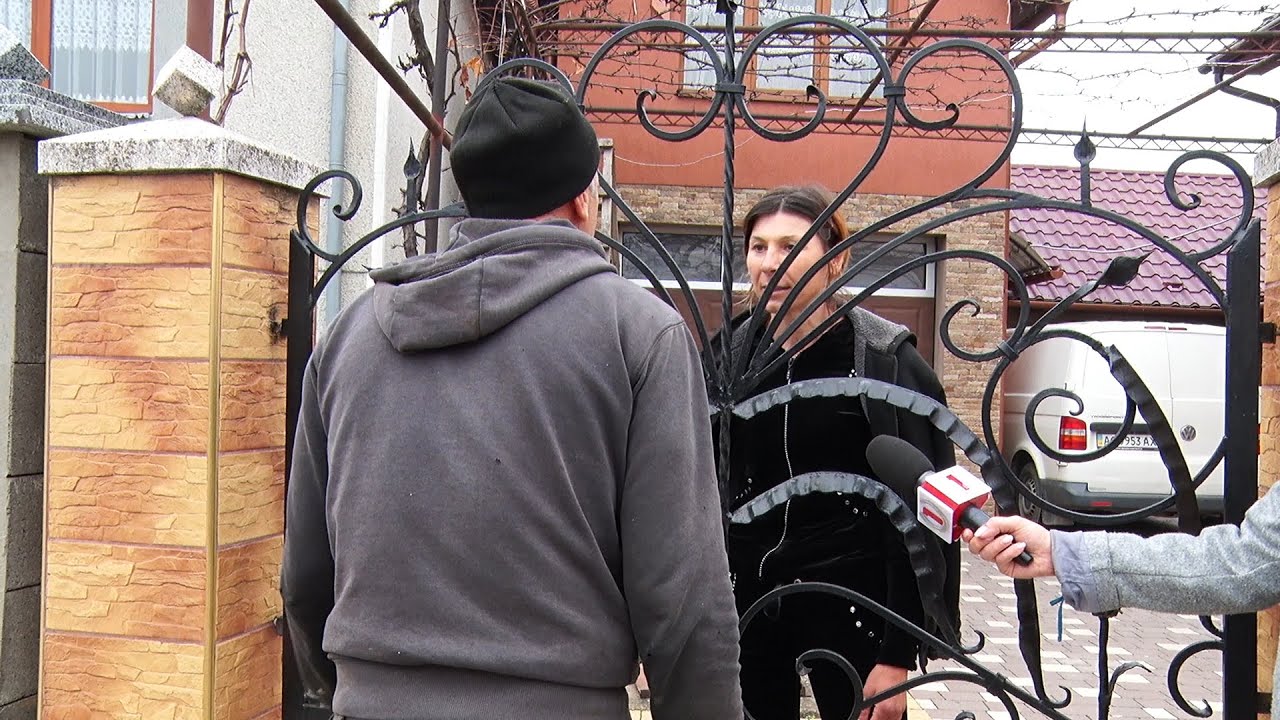 Сусідські війни: в с. Гребля на Хустщині дві родини не можуть поділити землю