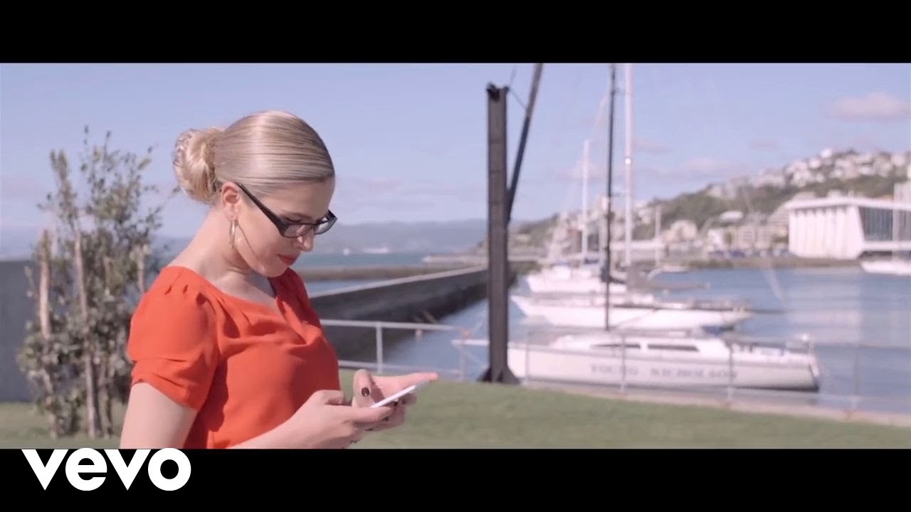 Tomorrow People - Independent Girl (Official Music Video)