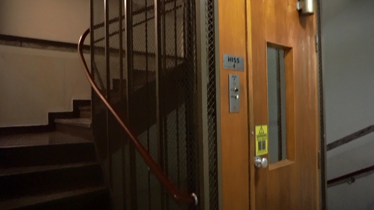 1947 Graham Brothers traction elevator with 90° doors @ Sankt Larsgatan 17, Linköping, Sweden