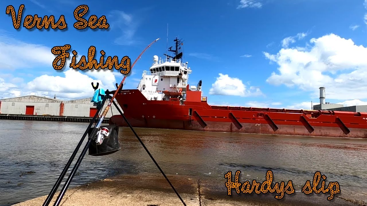 VERNS SEA FISHING | GORLESTON-ON-SEA FISHING HARDYS SLIP ON THE RIVER