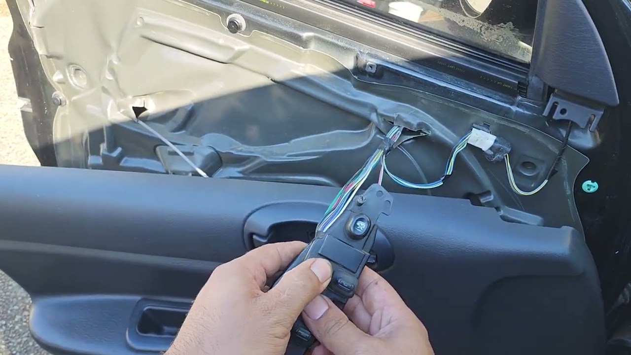 2005 dodge stratus ventanas no bajan ?? será el control o motor 🤔