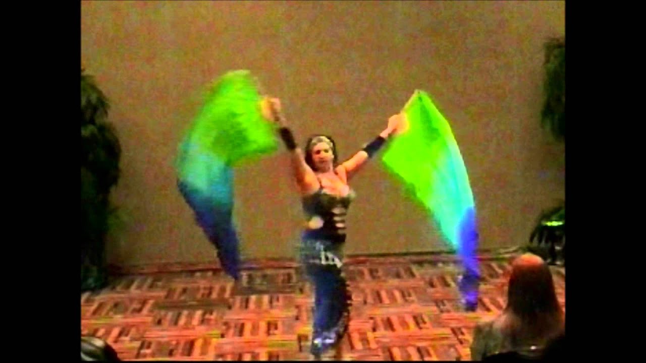 Qatariina's Fan Veil Solo