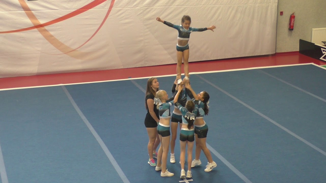 PETITE EAGLES ELASTIC Group Stunts Peewee Intermediate at MMD 2018