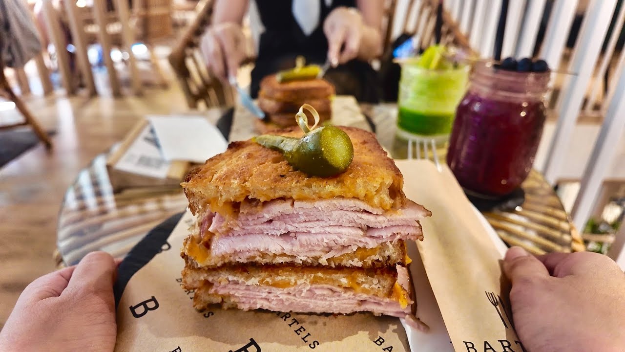 Calm Brunch🥪 Loved by Foreigners in Thailand🇹🇭