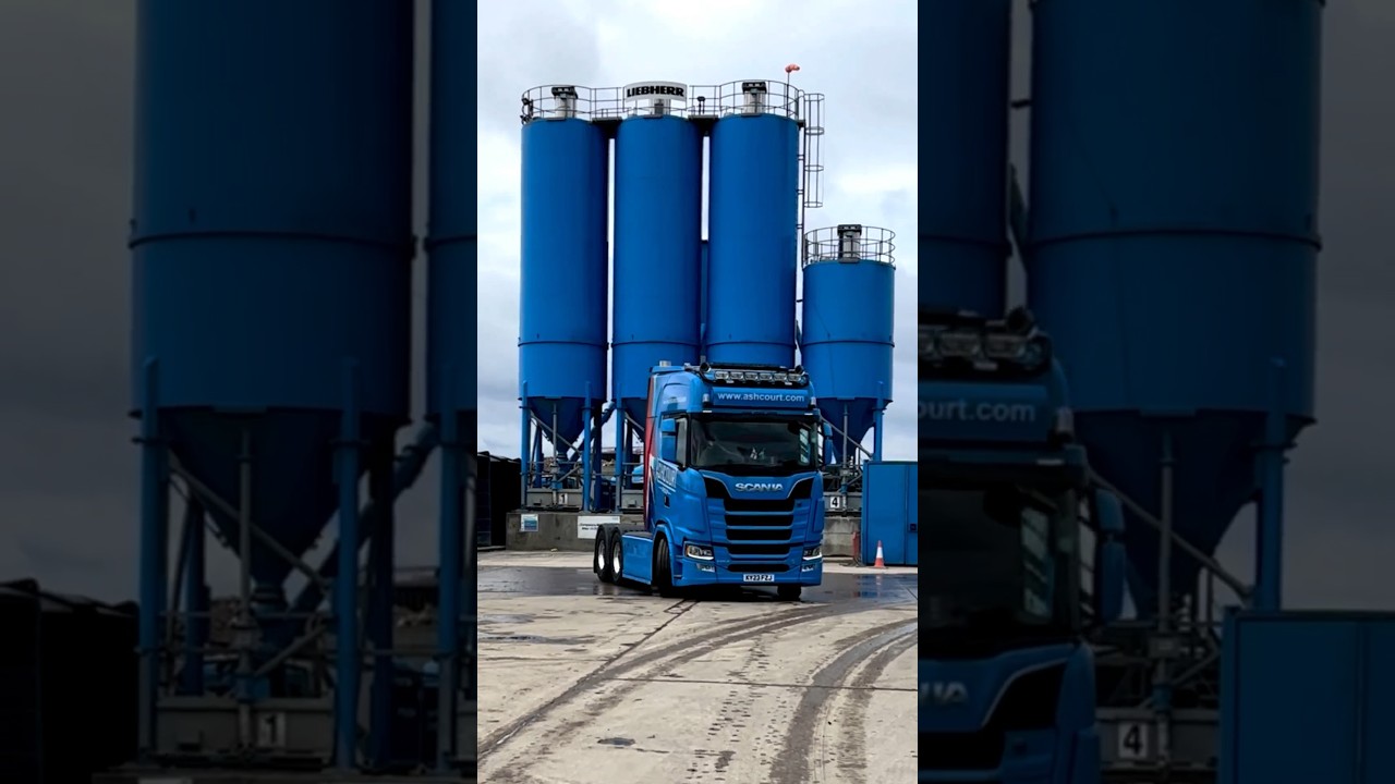 Introducing the STUNNING #scania #770s #v8 #truck of  @ashcourtgroup (Instagram & Twitter) #v8power