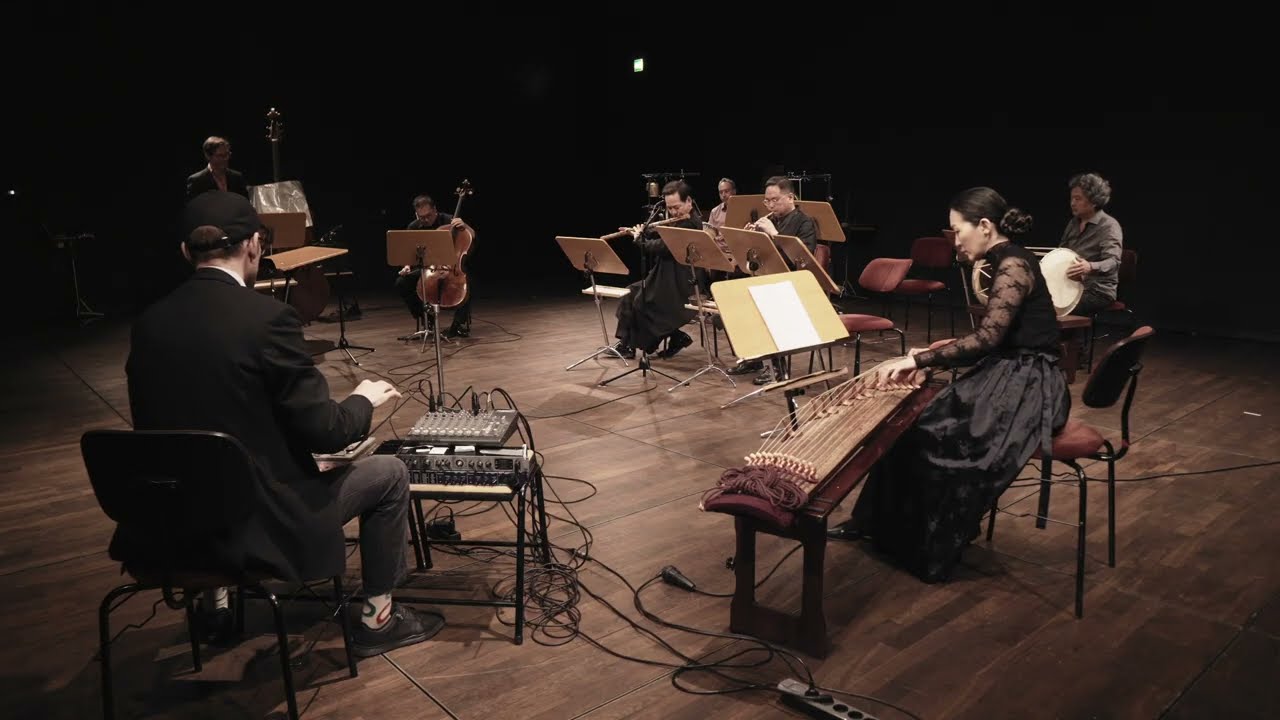 Valerio Tricoli/AsianArt Ensemble:   Tonband Reflexionen