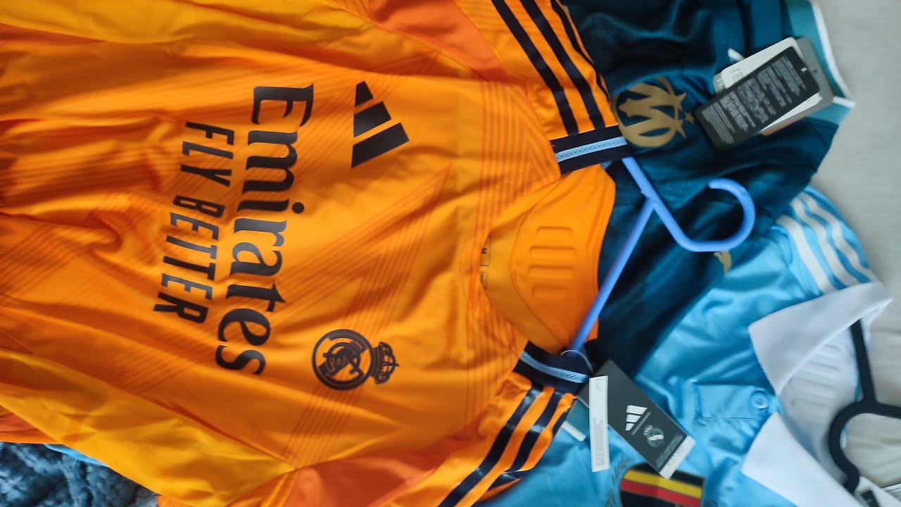 MAILLOT DE FOOTBALL.  kotofanss