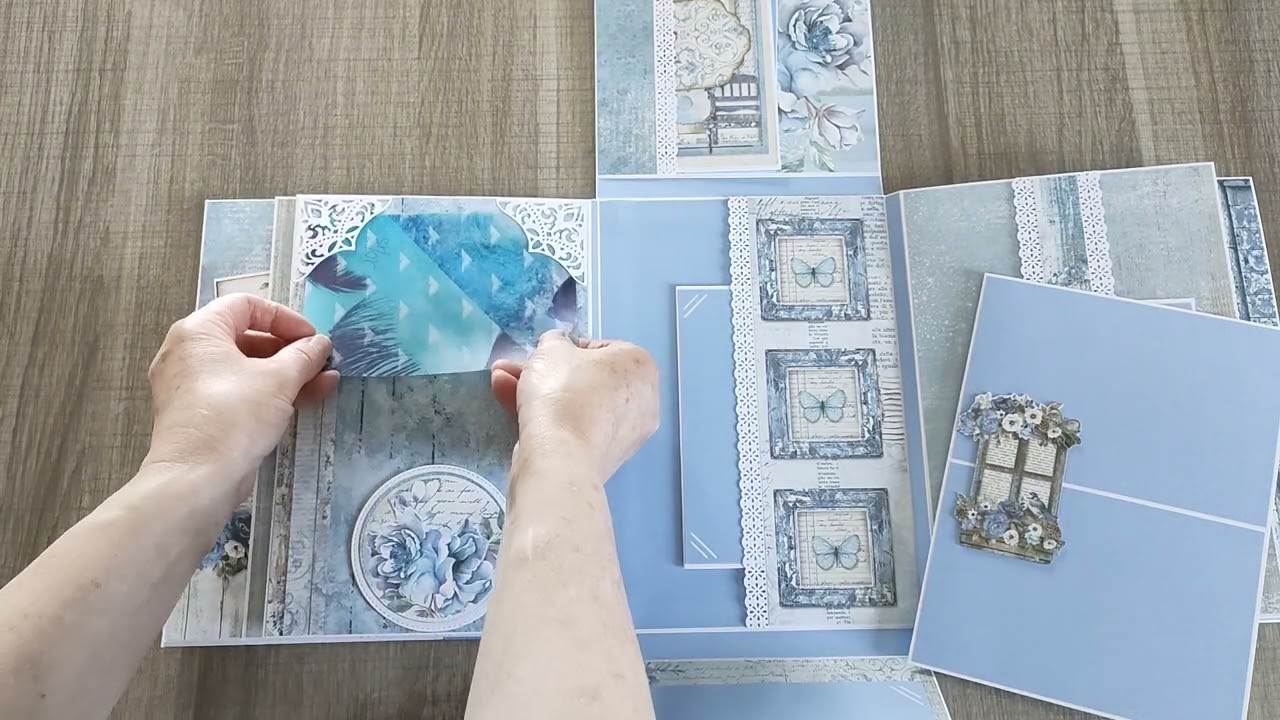 FOLIO réalisé avec la collection Bleu Land de chez Stamperia.