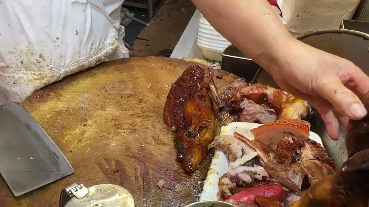 佐敦上海街新强记 燒味老舖，快刀手肥仔師傅，熱辣辣#燒鴨#烧鹅，脆皮#燒豬，脆皮#燒乳豬 玫瑰露#油鷄，肥美腩仔#叉燒 #旅游 #燒臘 #香港美食 #streetfood #vlog #探店 #餐廳