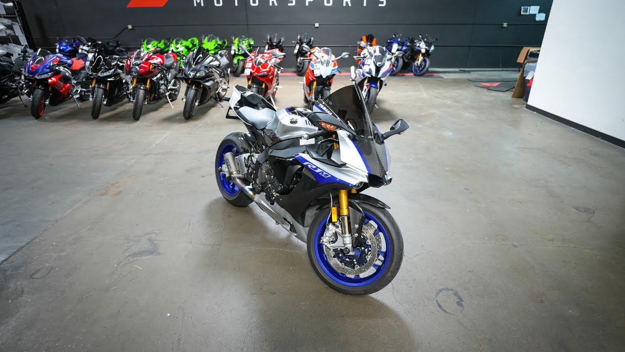 2017 Yamaha YZF-R1M / Walk Around Clip
