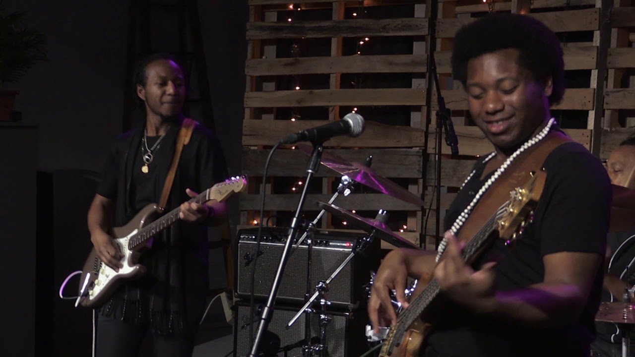 Peterson Brothers - “Give Me Your Love“ Austin360 Artist of the Month performance
