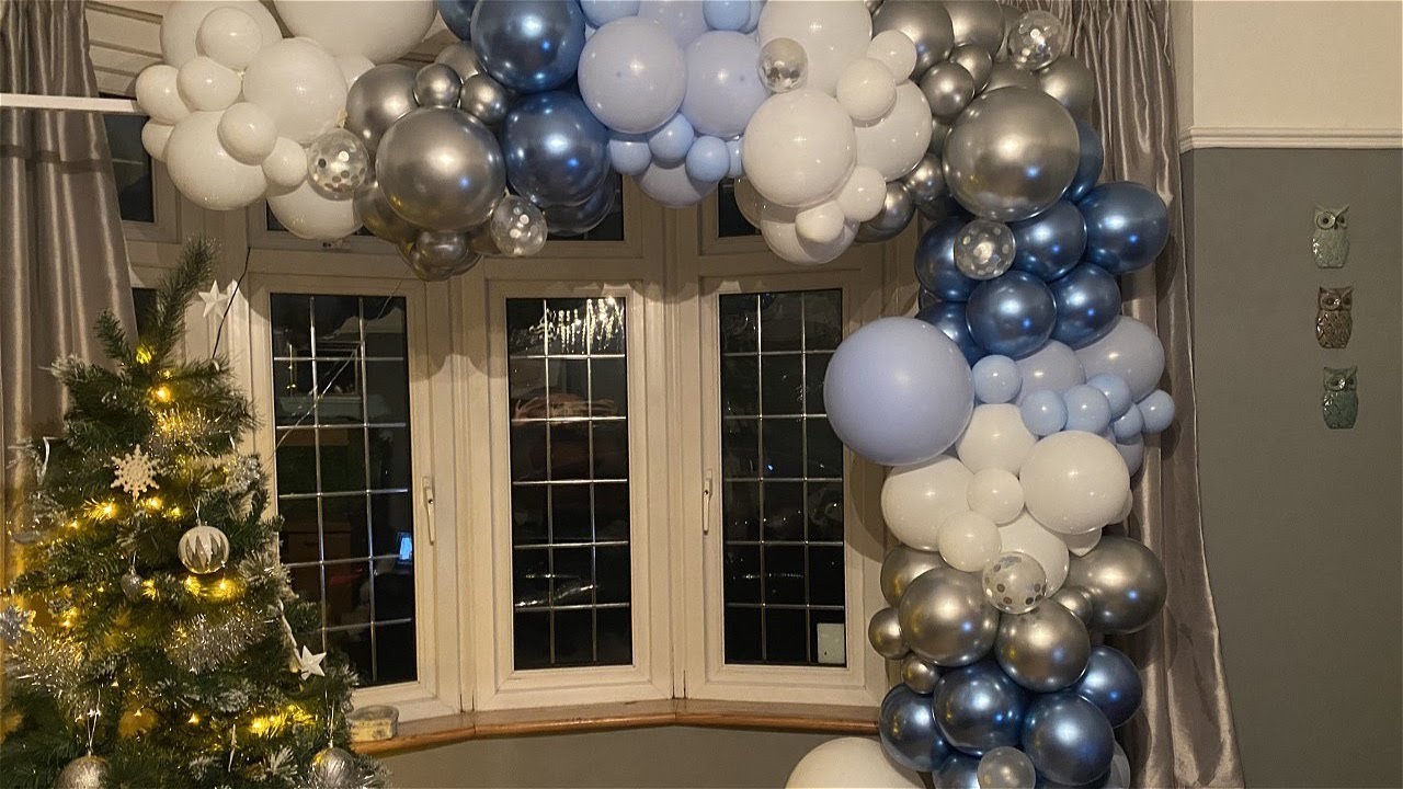 Winter Wonderland Balloon Garland Tutorial| How to make a Balloon Garland