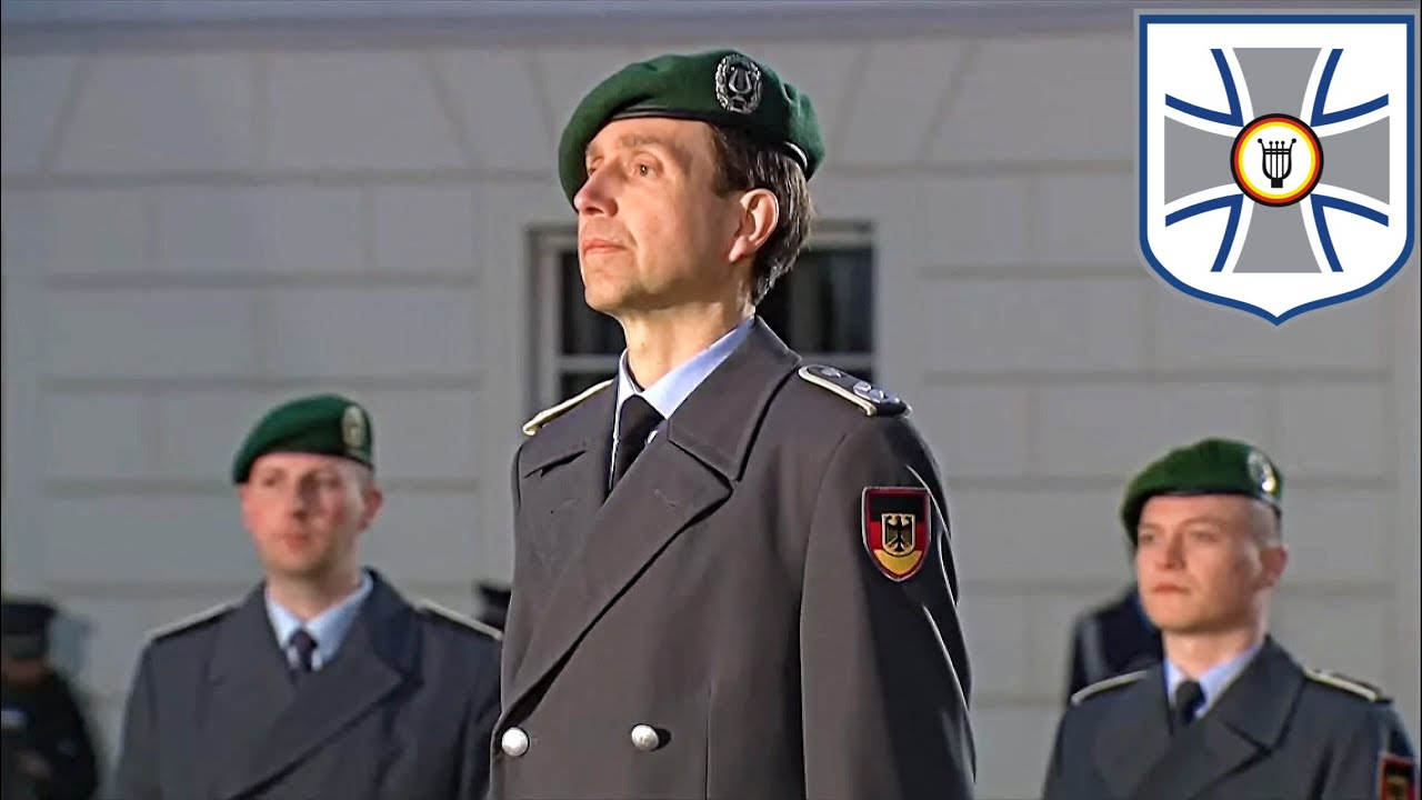 Die tollkühnen Männer in ihren fliegenden Kisten: Stabsmusikkorps der Bundeswehr - Schloss Bellevue