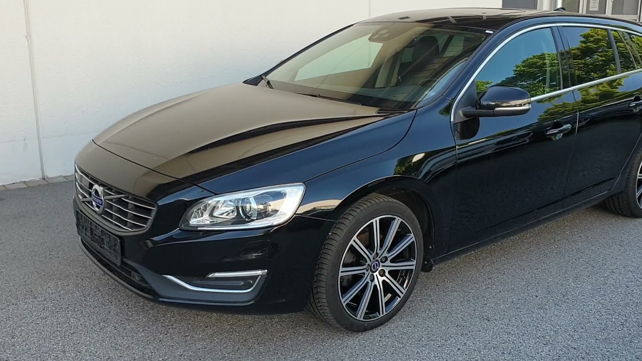 Купили в полной комплектации VOLVO V60 D3 Summum 2018 г с пробегом 173 тыс. км в автохаузе Германии.