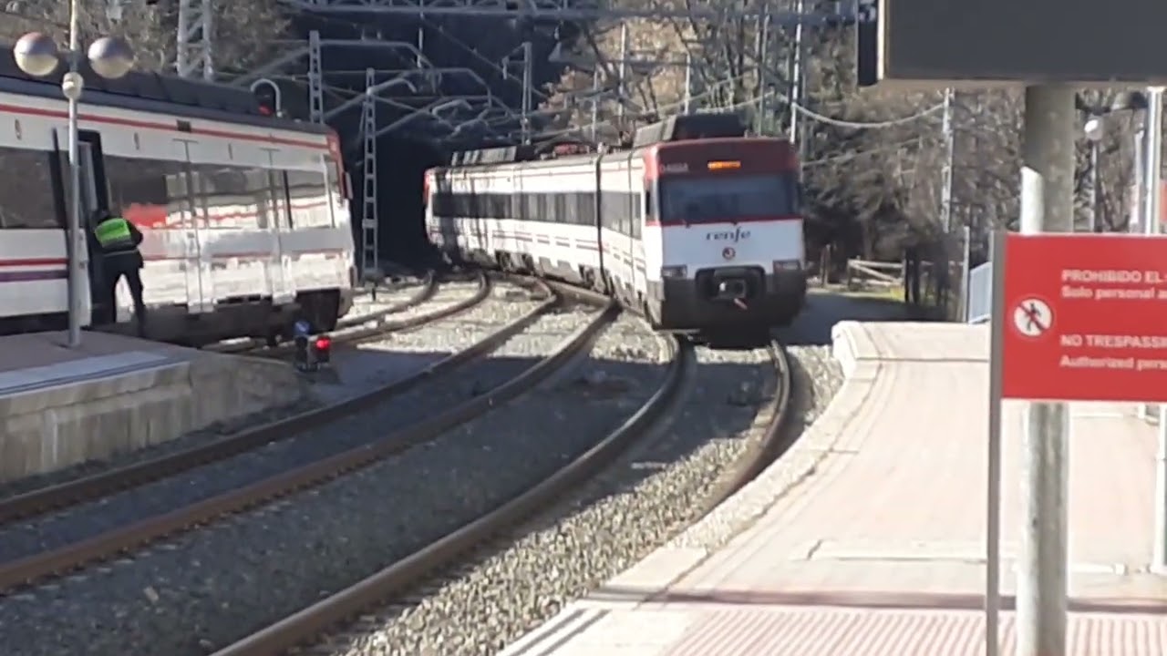 446 con destino: Segovia saliendo de Cercedilla
