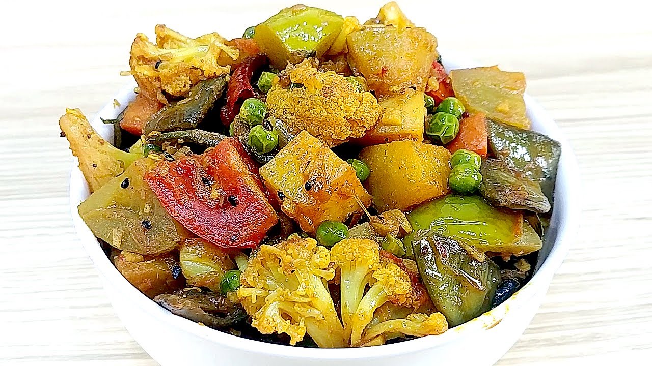 একটু অন্যরকম ভাবে রান্না চেটেপুটে খাবার মতো দারুন মজার শীতের সবজি ভাঁজি ! খুবই সহজ একটা রান্না !