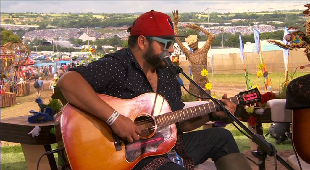 Kacey Musgraves - Merry Go Round at Glastonbury 2014