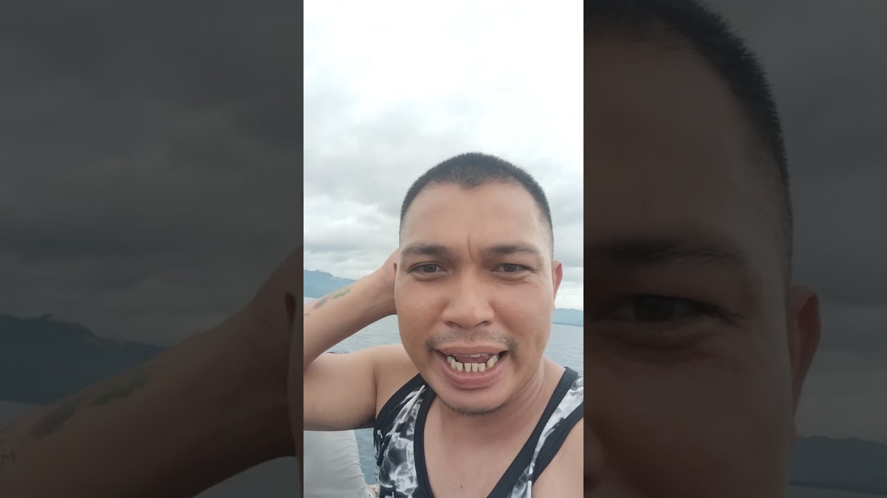 Naka sakay ug pamboat Ang taga lasang 